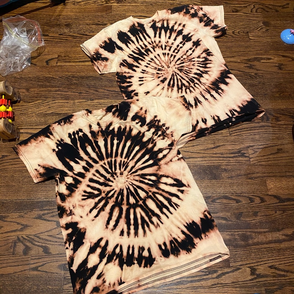 Custom Bleach Dye/ Tie Dye Shirts 💥